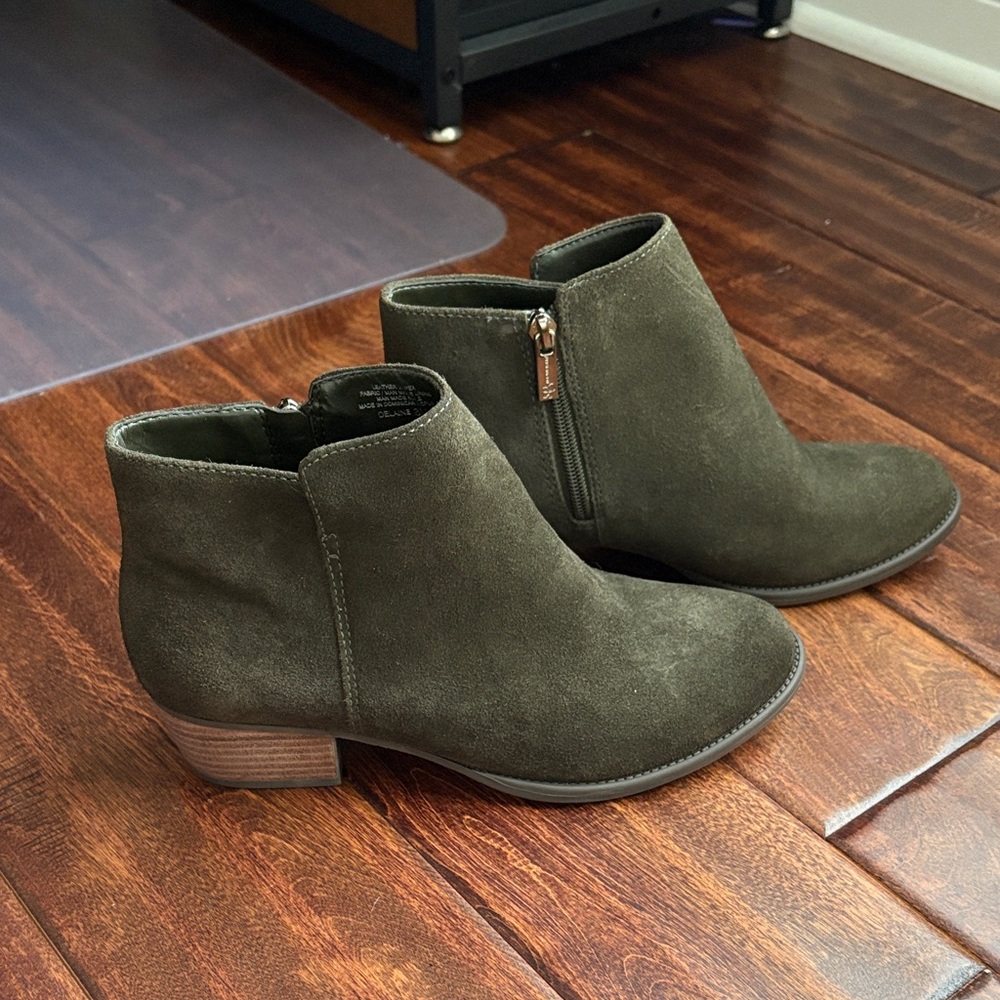 Jessica Simpson Delaine Olive Green Suede Ankle Booties